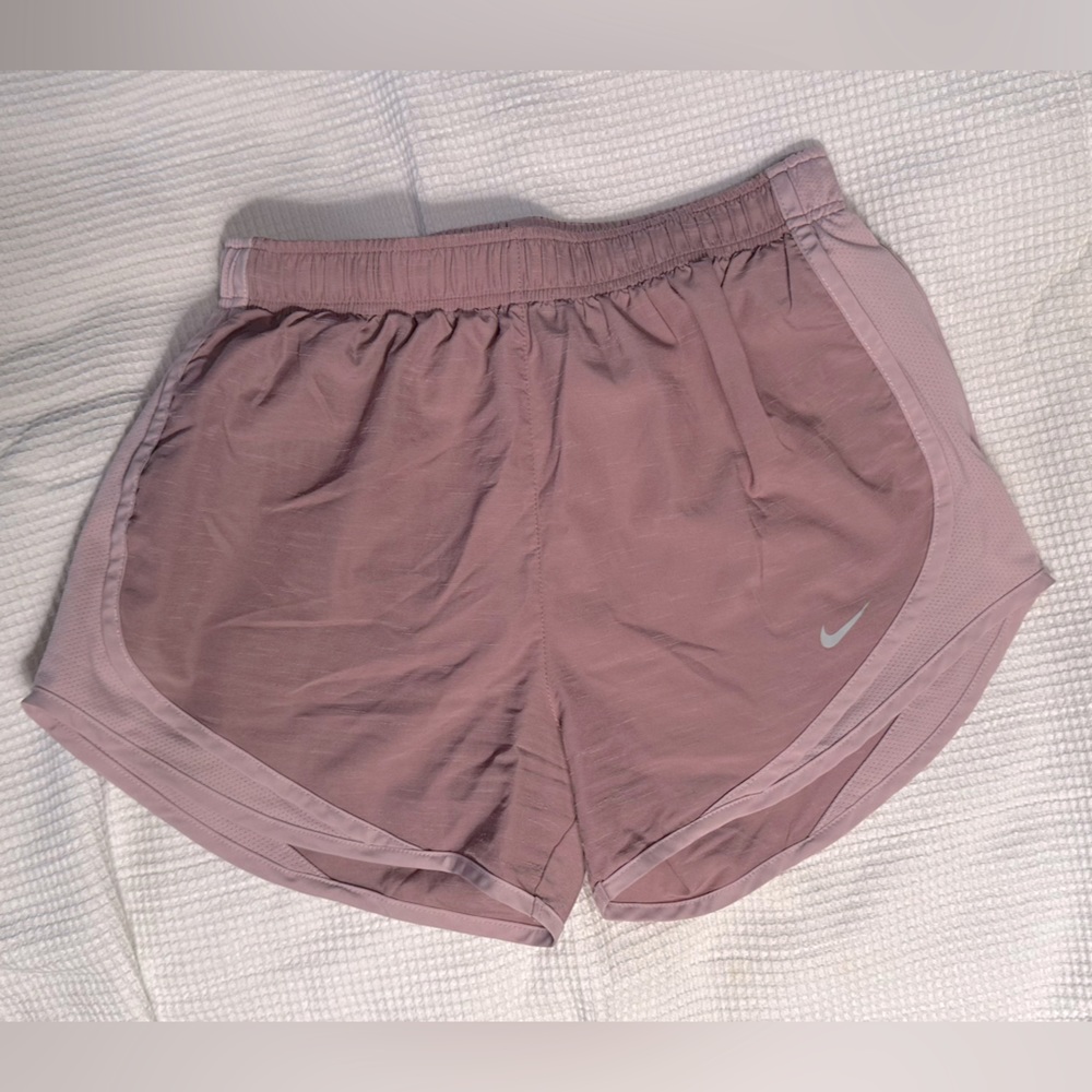 Nike Women’s Tempo Dusty pink running shorts, size S.